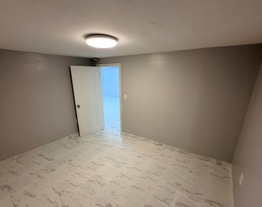 3914 W Diversey Avenue - Photo Thumbnail 13