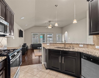 4808 Ladona Court - Photo Thumbnail 16