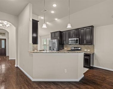 4808 Ladona Court - Photo Thumbnail 15