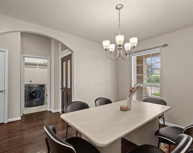 4808 Ladona Court - Photo Thumbnail 7