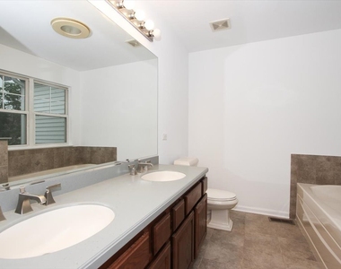 1245 Tuscany Drive - Photo Thumbnail 18