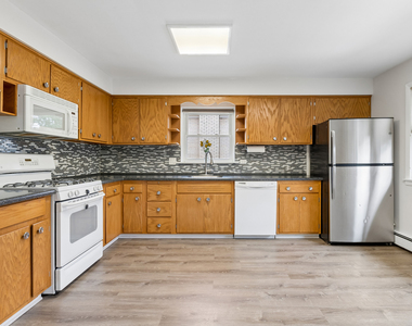 915 N Northwest Highway - Photo Thumbnail 1
