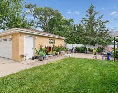 915 N Northwest Highway - Photo Thumbnail 10
