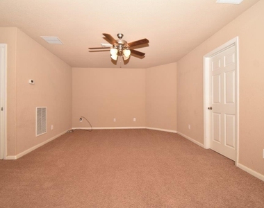 7027 Crockett Ridge Drive - Photo Thumbnail 10