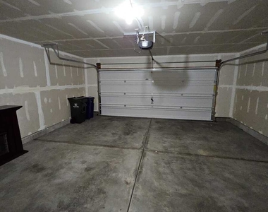 1921 Continental Avenue - Photo Thumbnail 15