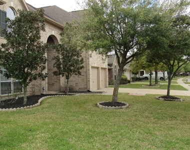 17615 Belwood Park Lane - Photo Thumbnail 5