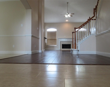 17615 Belwood Park Lane - Photo Thumbnail 11
