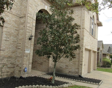 17615 Belwood Park Lane - Photo Thumbnail 3