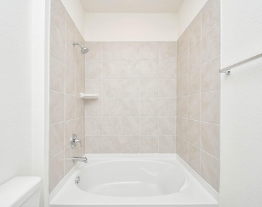 25230 Benroe Street - Photo Thumbnail 10