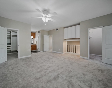 2100 Tanglewilde Street - Photo Thumbnail 10