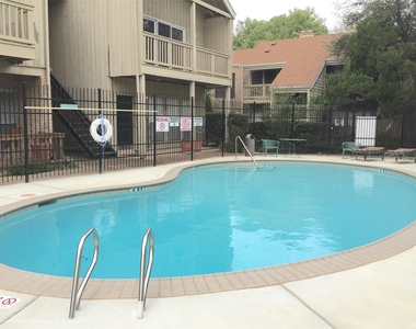 2100 Tanglewilde Street - Photo Thumbnail 18