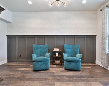 2810 Bluesage Bluff Drive - Photo Thumbnail 7