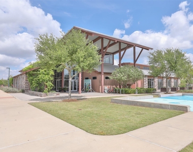 2810 Bluesage Bluff Drive - Photo Thumbnail 38