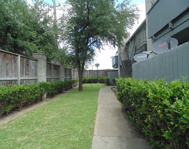 9797 Leawood Blvd - Photo Thumbnail 22
