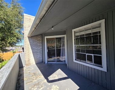 9797 Leawood Blvd - Photo Thumbnail 19