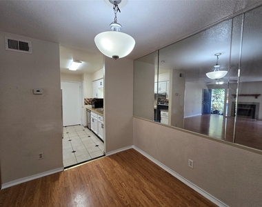 9797 Leawood Blvd - Photo Thumbnail 5