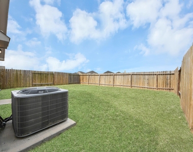 7971 Tuscan Cypress Dr Drive - Photo Thumbnail 21