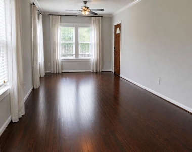 4109 De George Street - Photo Thumbnail 2