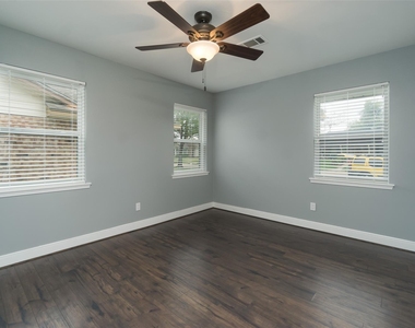 8326 Hazen Street - Photo Thumbnail 17