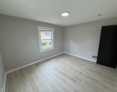 16439 Cottage Grove Avenue - Photo Thumbnail 9