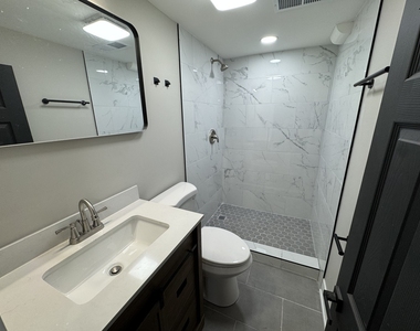 16439 Cottage Grove Avenue - Photo Thumbnail 22