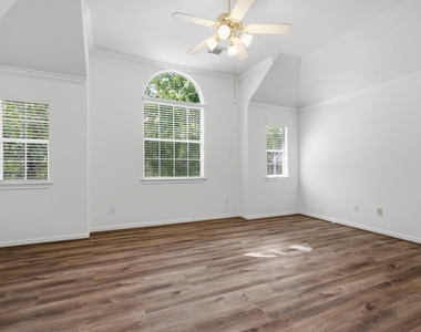 130 Ledgestone Place - Photo Thumbnail 14