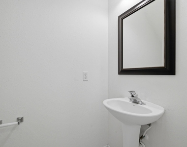 130 Ledgestone Place - Photo Thumbnail 22