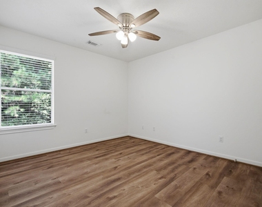 130 Ledgestone Place - Photo Thumbnail 21