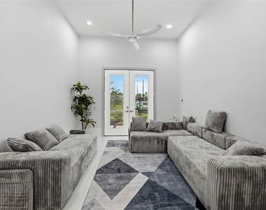 3458 Simmons St Street - Photo Thumbnail 6