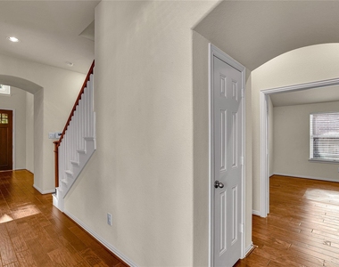 8163 Little Scarlet Street - Photo Thumbnail 20