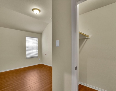 8163 Little Scarlet Street - Photo Thumbnail 24