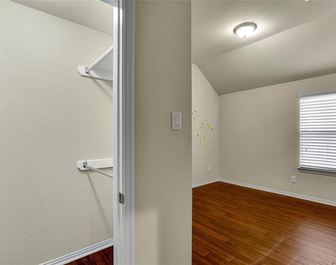 8163 Little Scarlet Street - Photo Thumbnail 27
