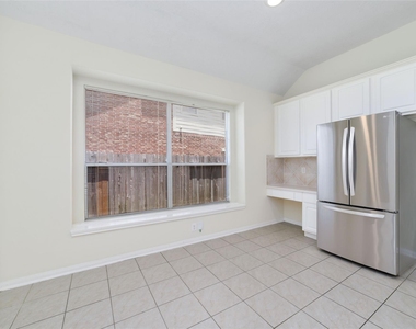 10603 White Bridge Lane - Photo Thumbnail 12