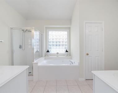 10603 White Bridge Lane - Photo Thumbnail 15