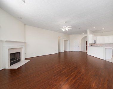 10603 White Bridge Lane - Photo Thumbnail 8