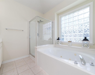 10603 White Bridge Lane - Photo Thumbnail 17