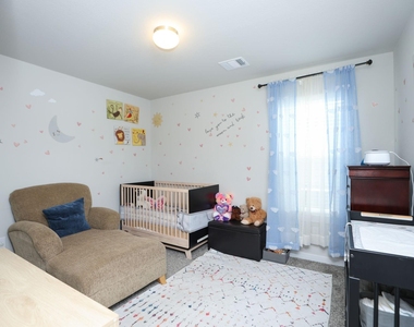 5511 Gothic Oak Drive - Photo Thumbnail 18