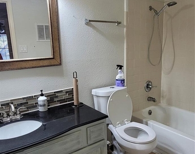 9700 Leawood Boulevard - Photo Thumbnail 19