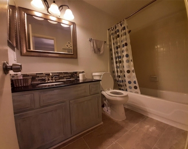 9700 Leawood Boulevard - Photo Thumbnail 18