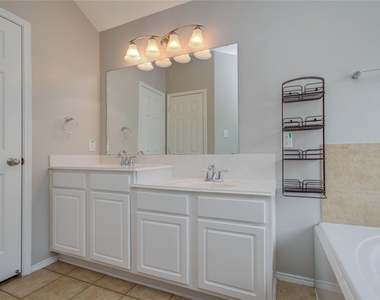 5003 Riverbridge Court - Photo Thumbnail 15