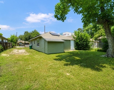 220 Engel Street - Photo Thumbnail 21
