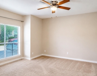 3100 Walnut Bend Lane - Photo Thumbnail 9
