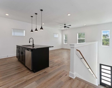 8023 Cora Street - Photo Thumbnail 6