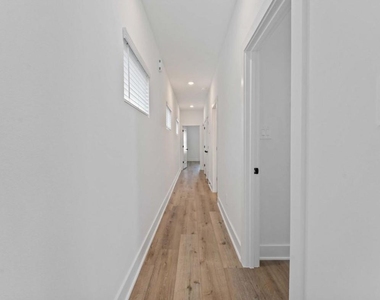 8023 Cora Street - Photo Thumbnail 12