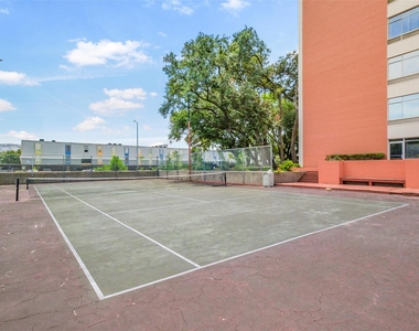 7520 Hornwood Drive - Photo Thumbnail 18