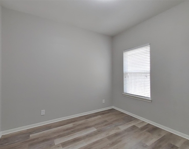 6103 Coleus Street - Photo Thumbnail 12