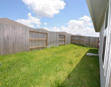 26926 Dalmatian Bellflower Drive - Photo Thumbnail 16