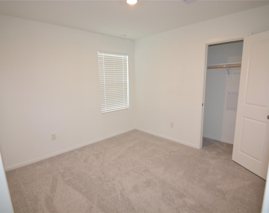 26926 Dalmatian Bellflower Drive - Photo Thumbnail 12