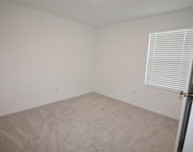 26926 Dalmatian Bellflower Drive - Photo Thumbnail 10