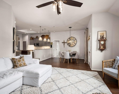 18918 Cove Mill Lane - Photo Thumbnail 6